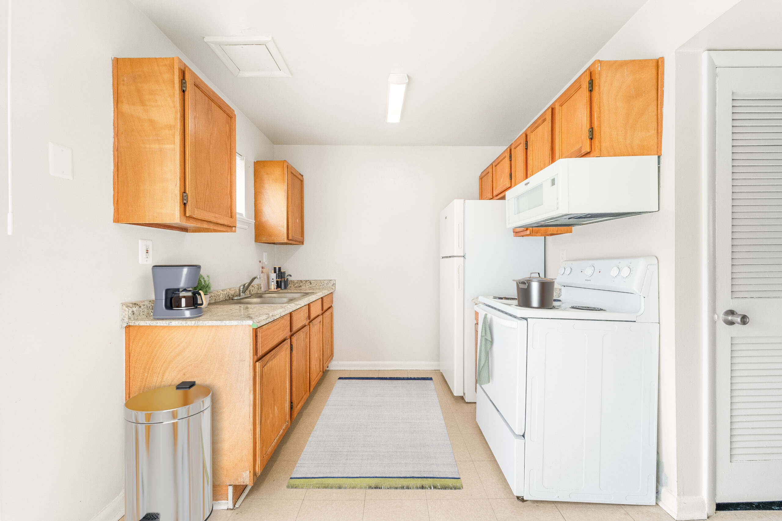 Tinker Creek Apartments Kitchen