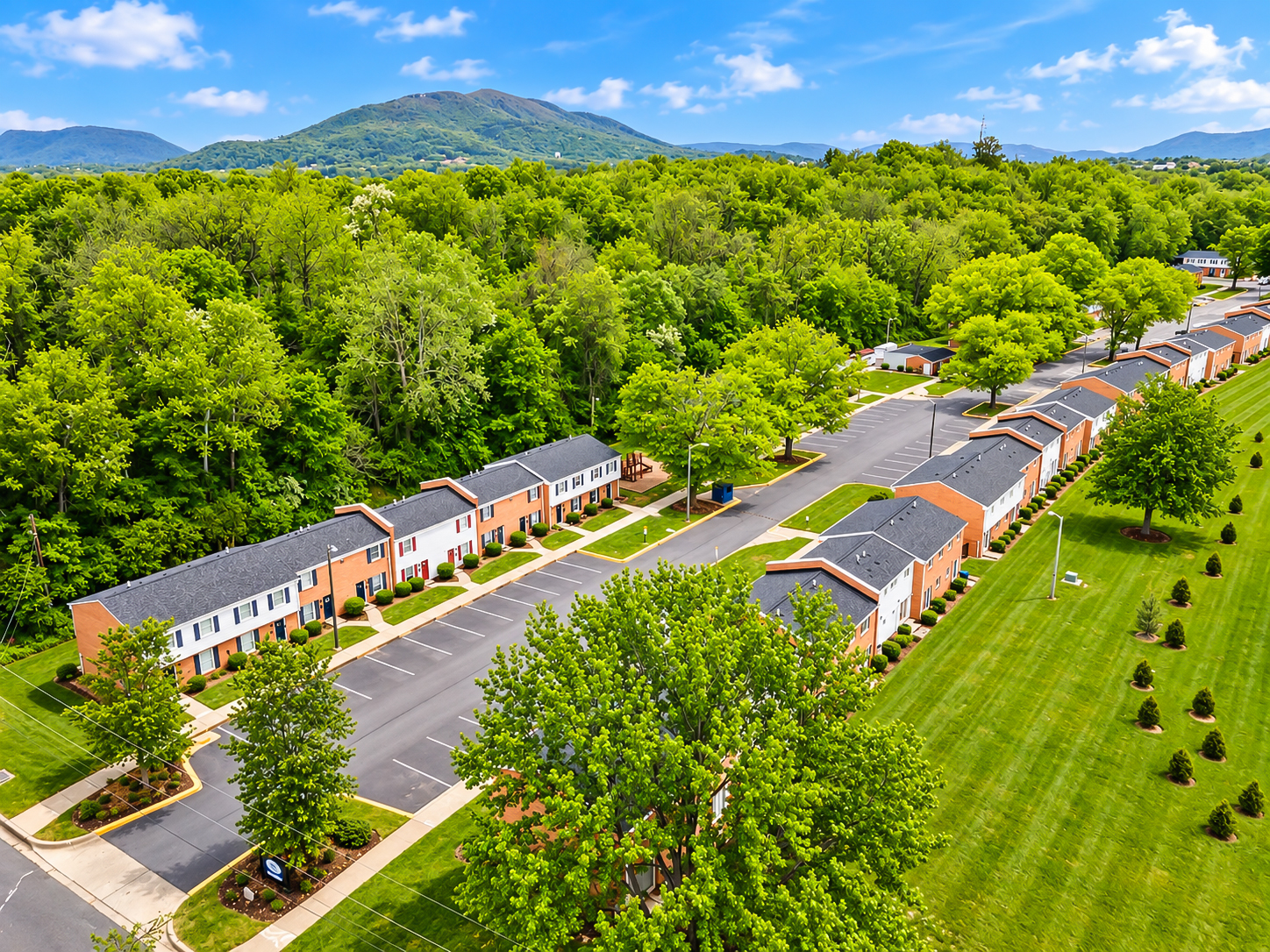 Aerial view of Tinker Creek Belle Courts Apartments
